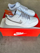 Tênis Nike Dunk Branco Prata Premium - Loja Menina Maluca