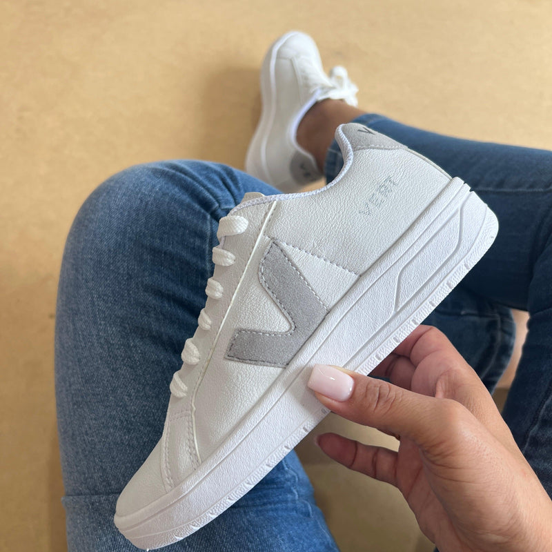 Tênis Vert Branco e Cinza Cadarço Premium - Loja Menina Maluca