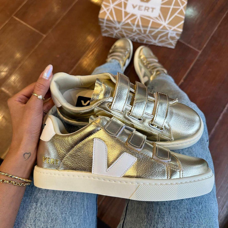 Tênis Vert Velcro Dourado e Branco Premium - Loja Menina Maluca